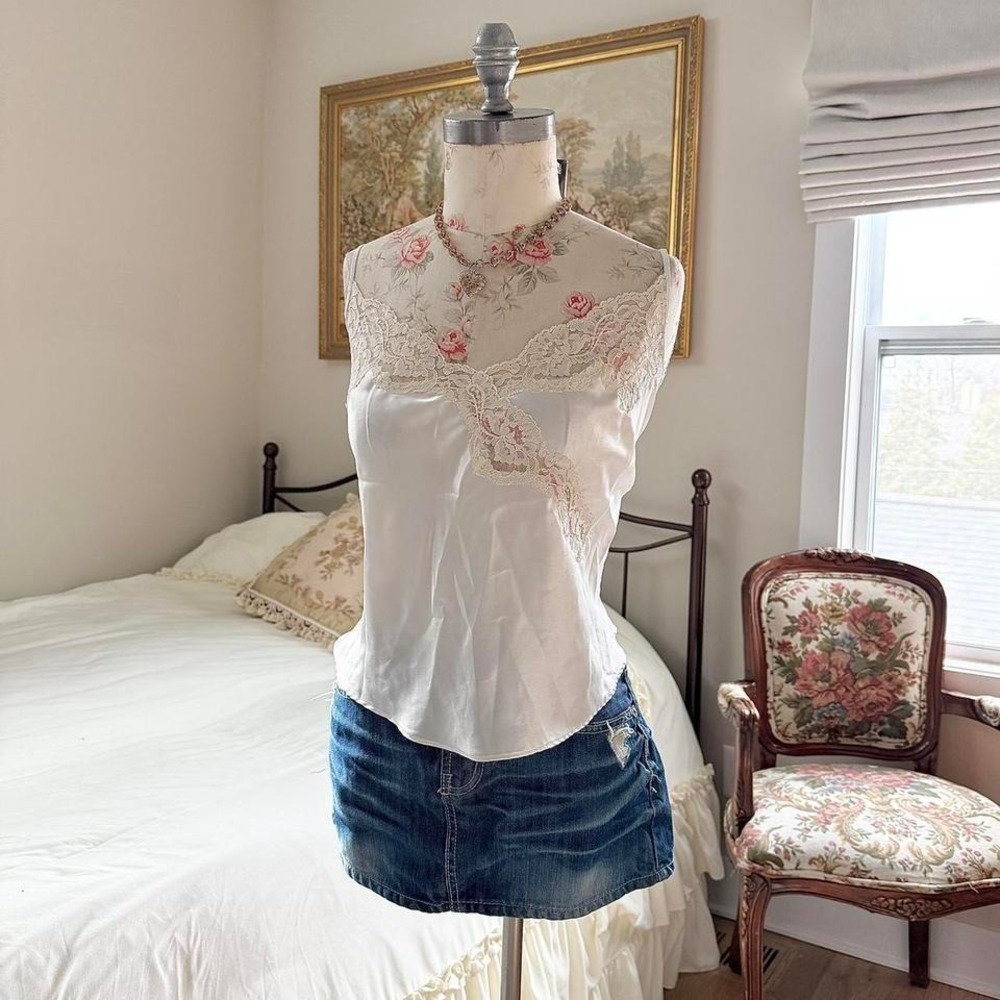 White lace satin top 90s victoria's secret gold label large